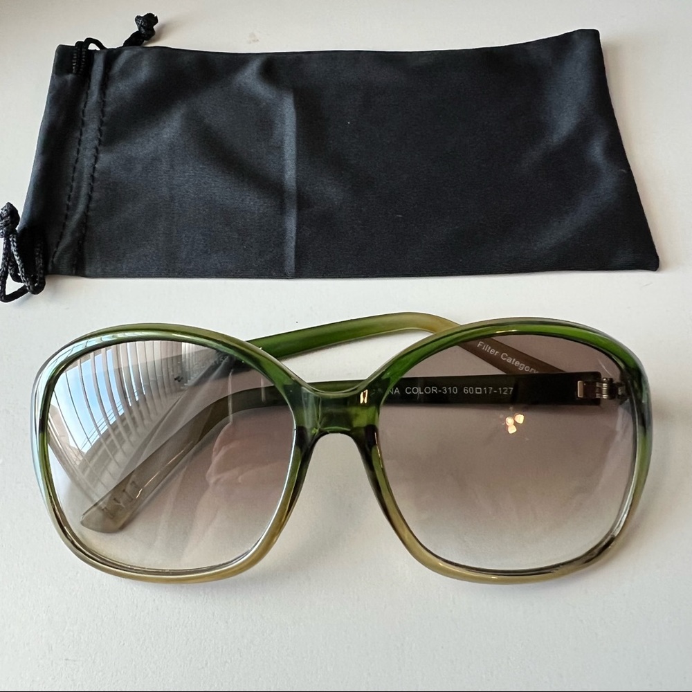 ELLE EL18158 Oval frame sunglasses